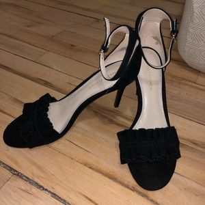 Marc fisher black ruffle stilettos